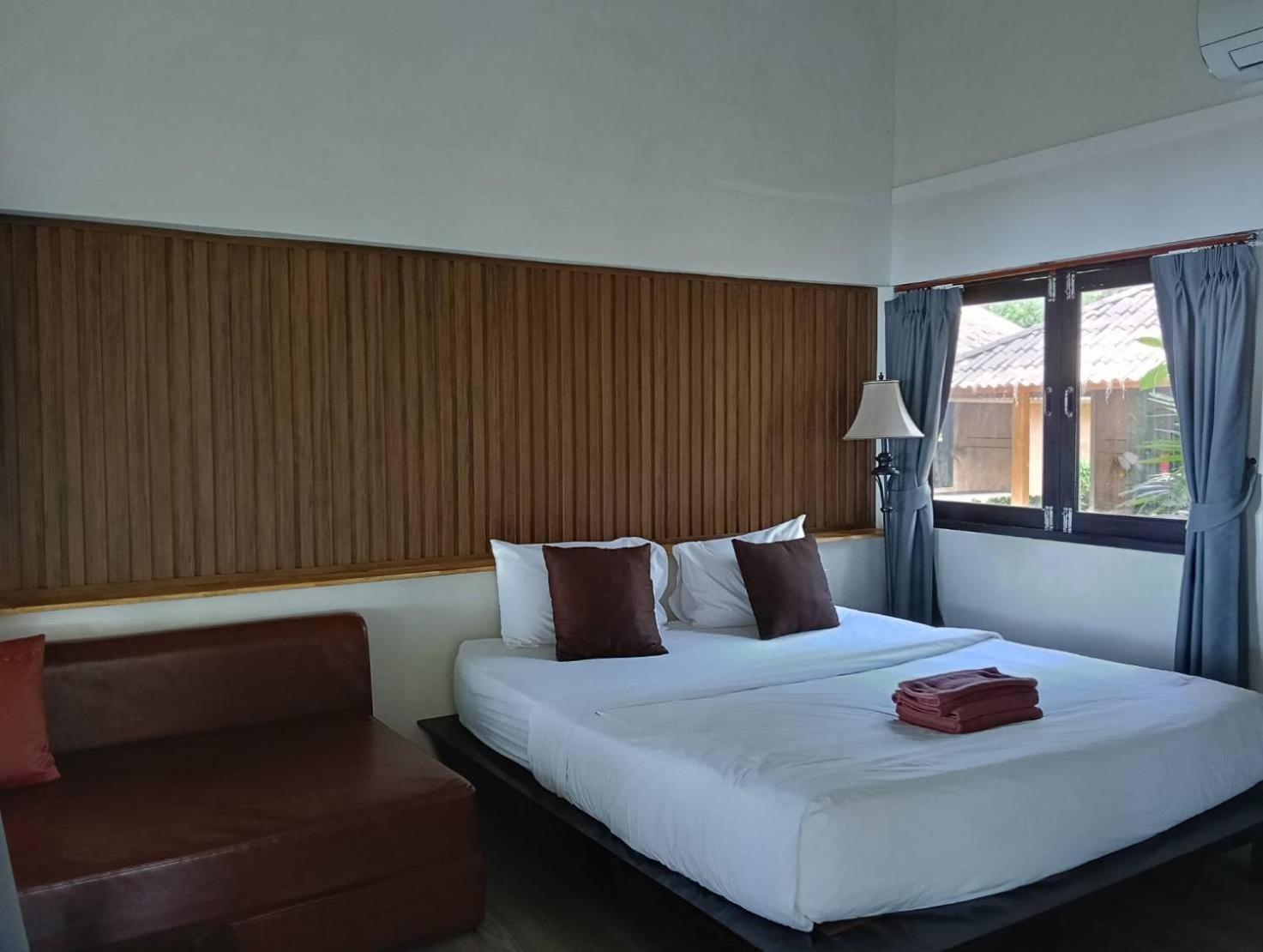 Flora I Talay Hotel Ко Чанг Екстериор снимка