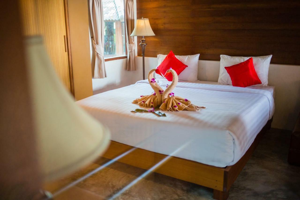 Flora I Talay Hotel Ко Чанг Екстериор снимка